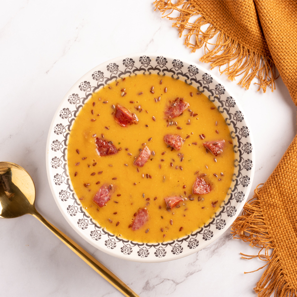 Creme de grão de bico com linguiça calabresa