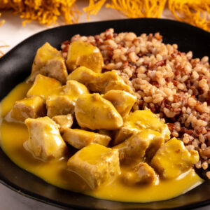 Peito de frango na mostarda com arroz cateto integral