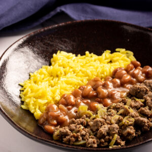 Carne moída com vagem, arroz e feijão carioca