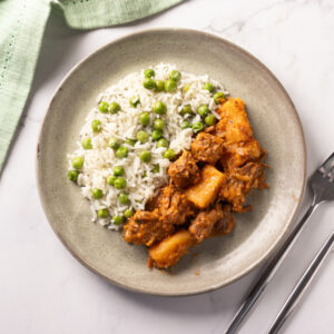 Carne de panela com aipim e arroz com ervilha