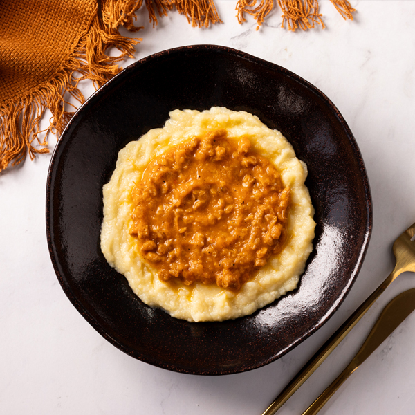 Polenta com bolonhesa de proteina de soja