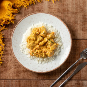 Frango ao curry com arroz basmati